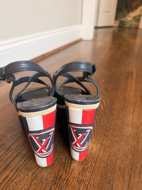 🌟 Louis Vuitton monogram postcard Wedges Sandals size 40 - us 9-9.5 super rare! - Picture 3 of 7